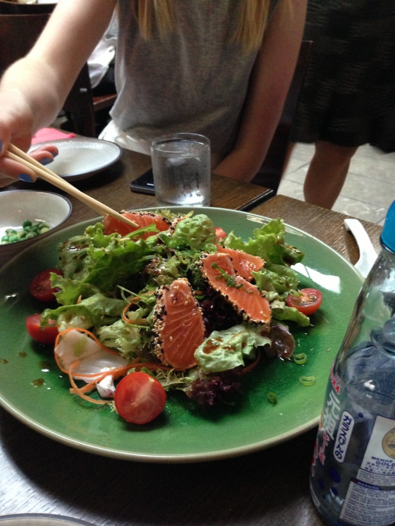 Oishiii Japanese restaurant  seared salmon salad