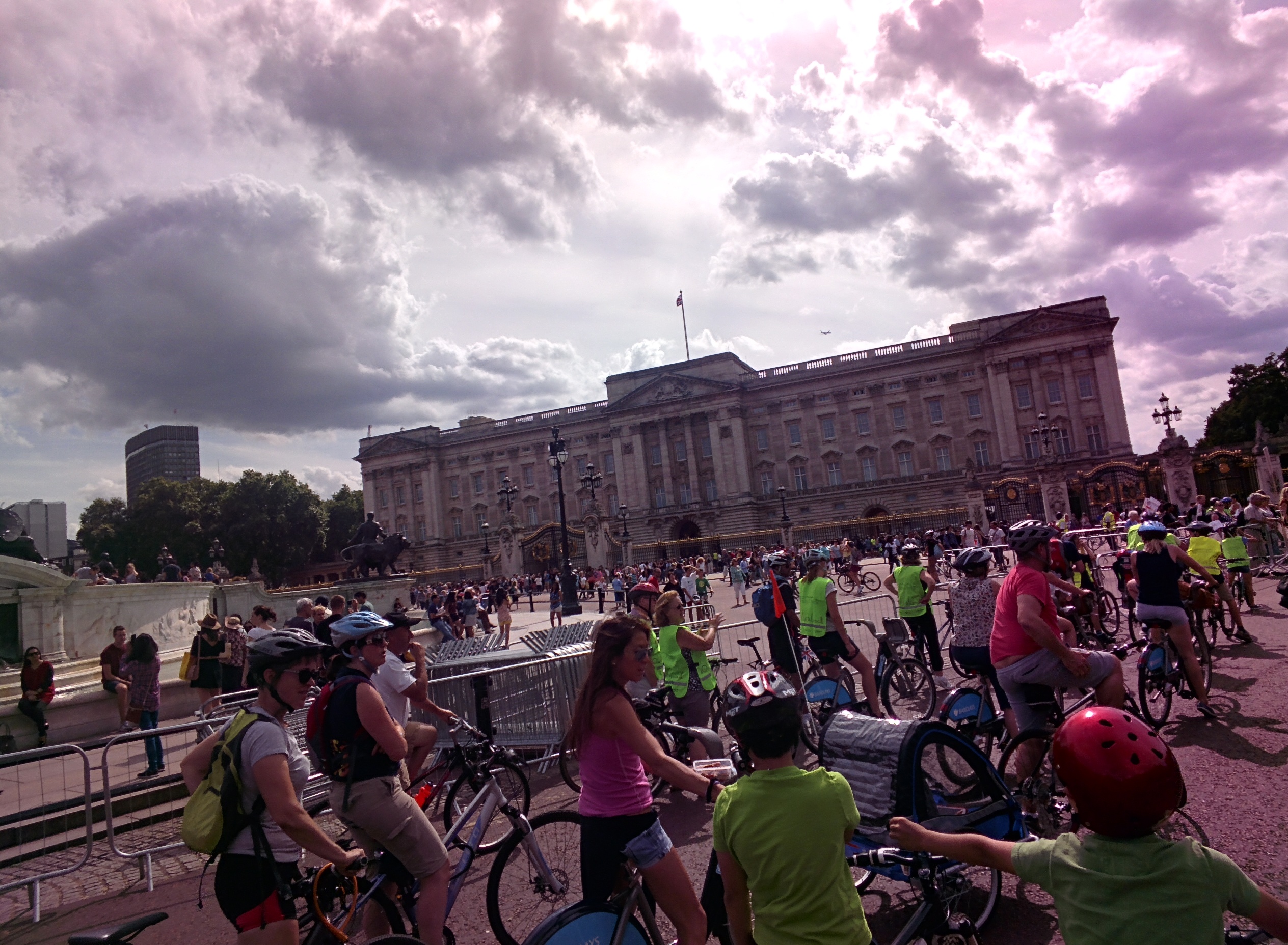 Riding around London with Google Glass and Prudential RideLondon