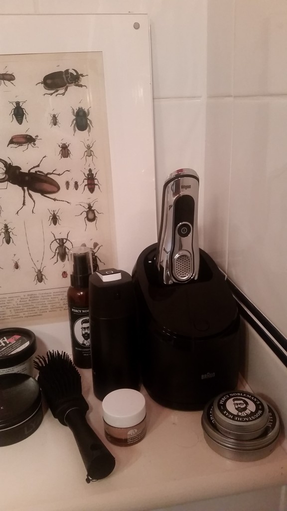 Braun Series 9 razor bathroom