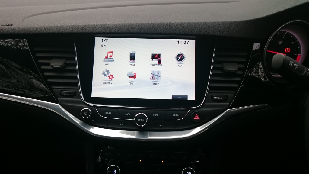 Maketh-the-man-Vauxhall-New-Astra-On-board-computer