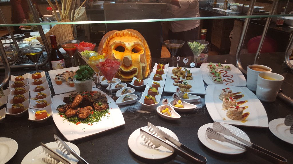 Egypt_Sharm_El_Sheikh_November_2015_Buffet