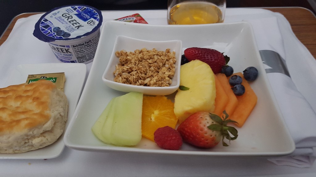 American Airlines breakfast