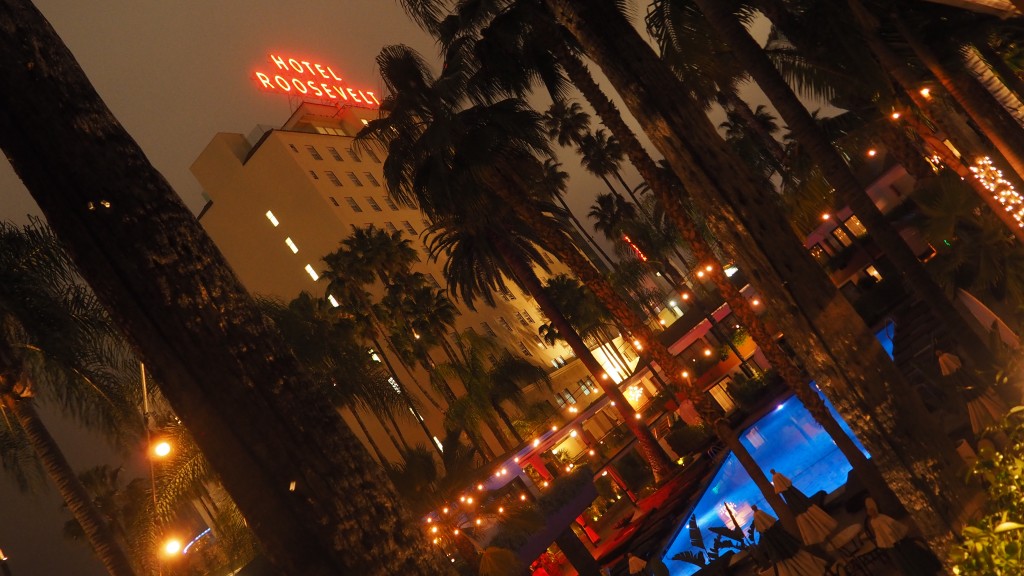 Hollywood Roosevelt Hotel at night