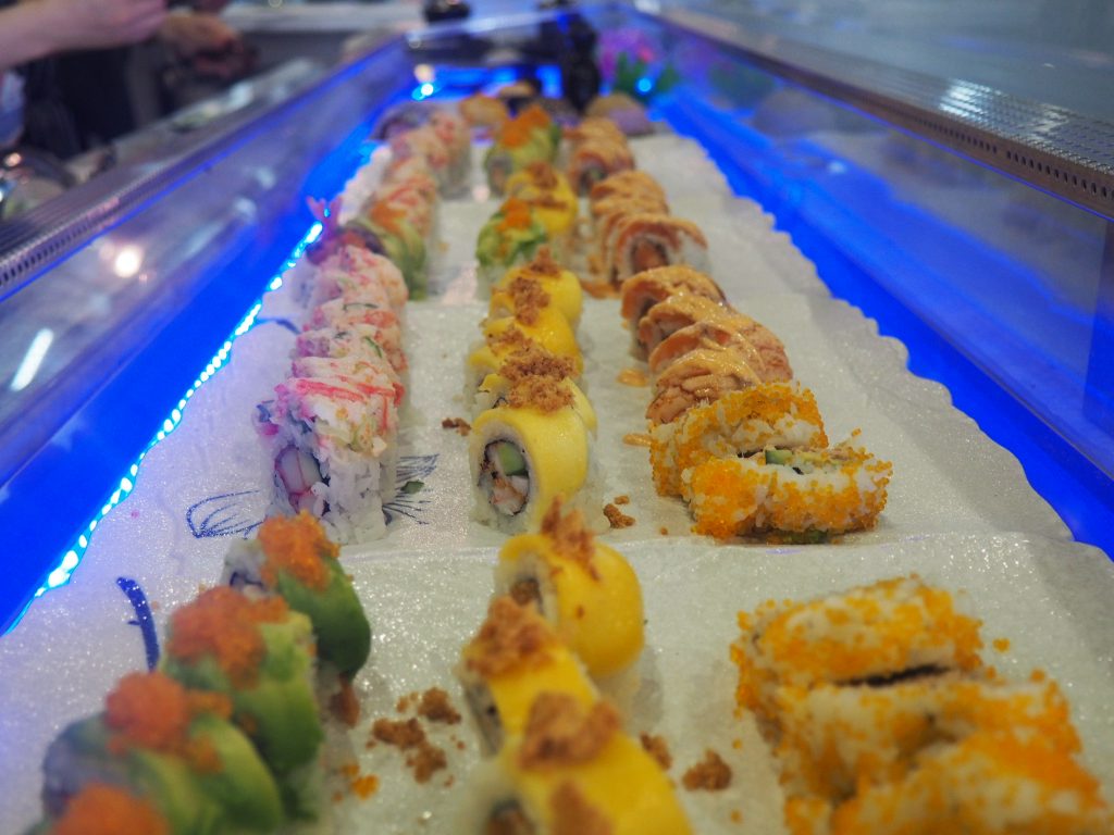 LAPUTA sushi buffet