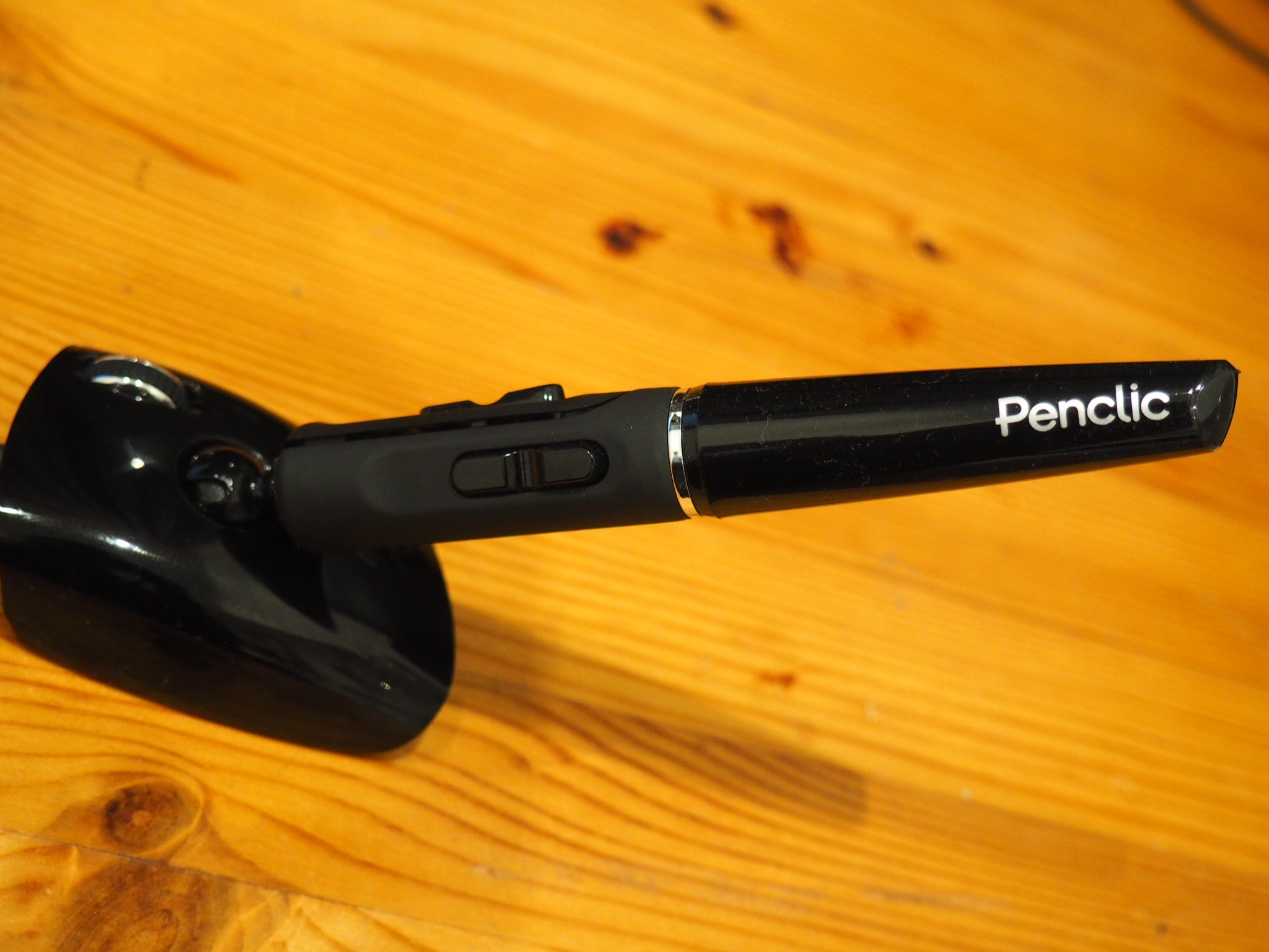 Desktop Comfort solutions with the Penclic Mouse