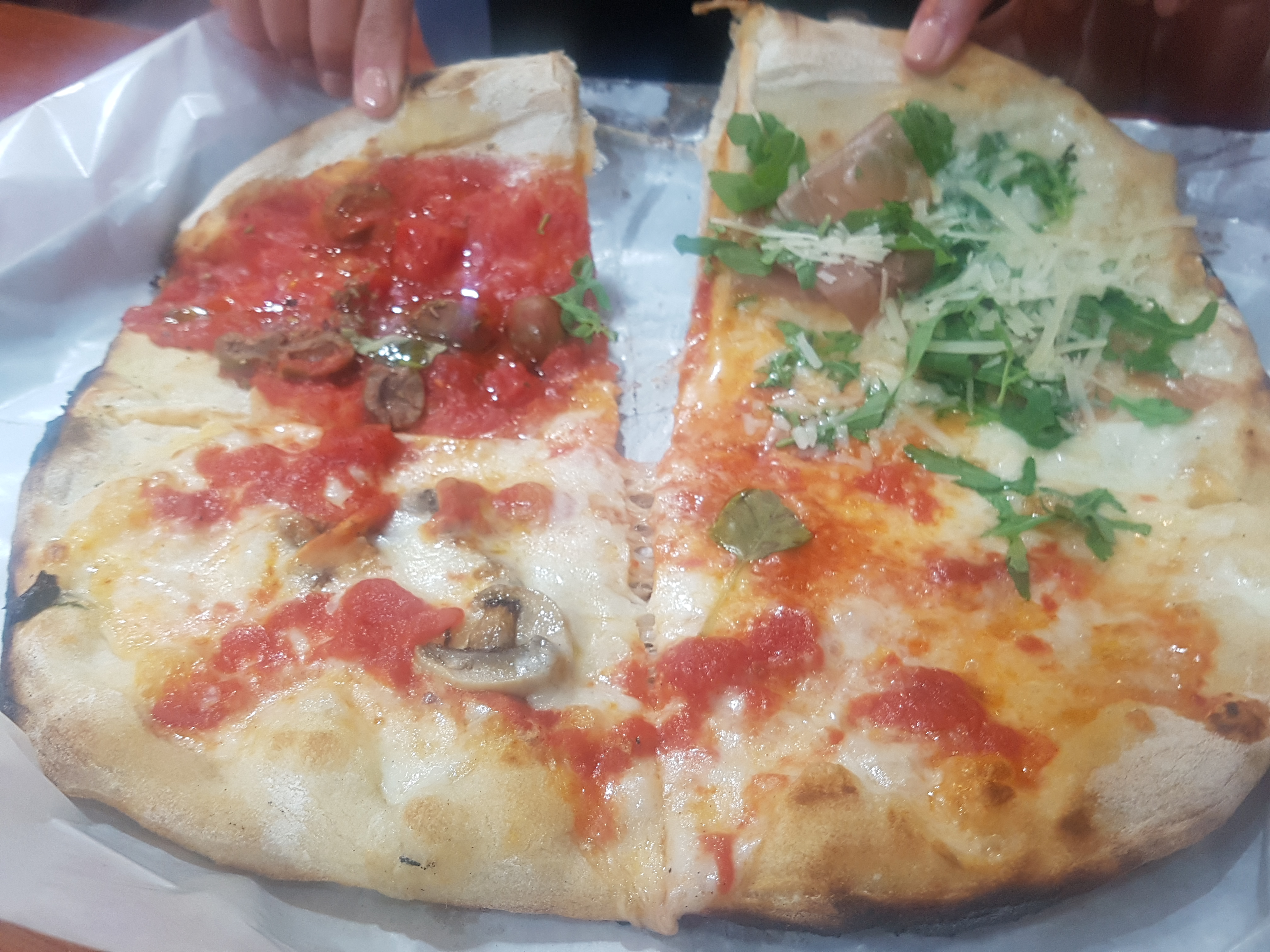 The best pizza in Sorrento: Pizzeria Da Franco
