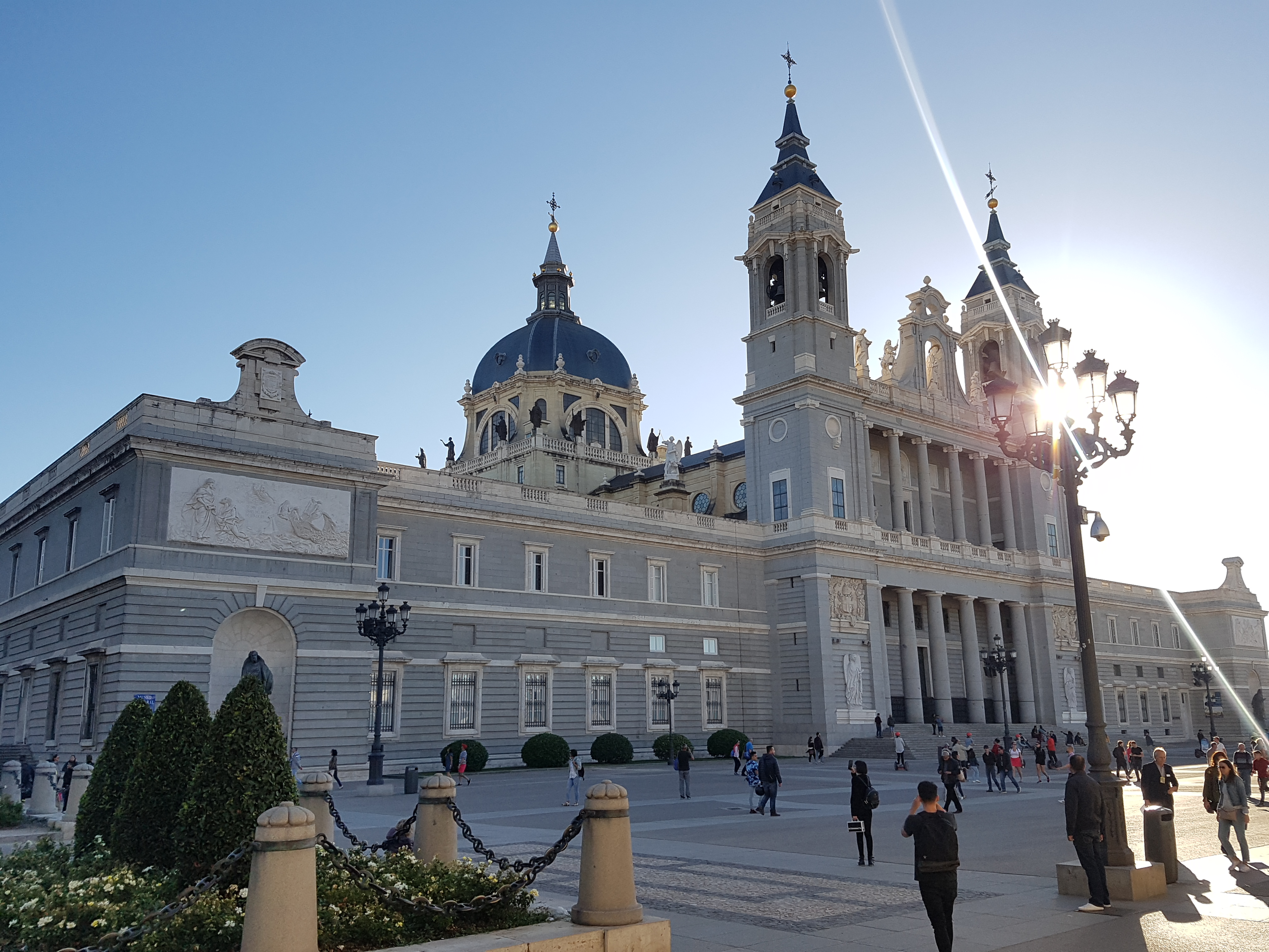 Madrid architecture with Huawei Mate 20 Pro