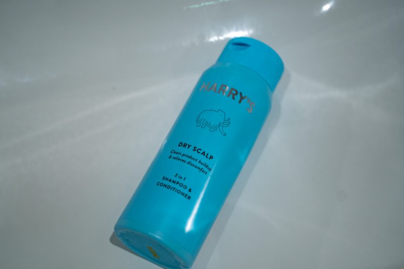 Harry's Dry Scalp 2 in 1 shampoo