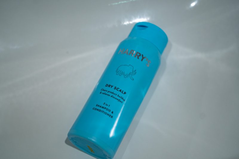 Harry's Dry Scalp 2 in 1 shampoo