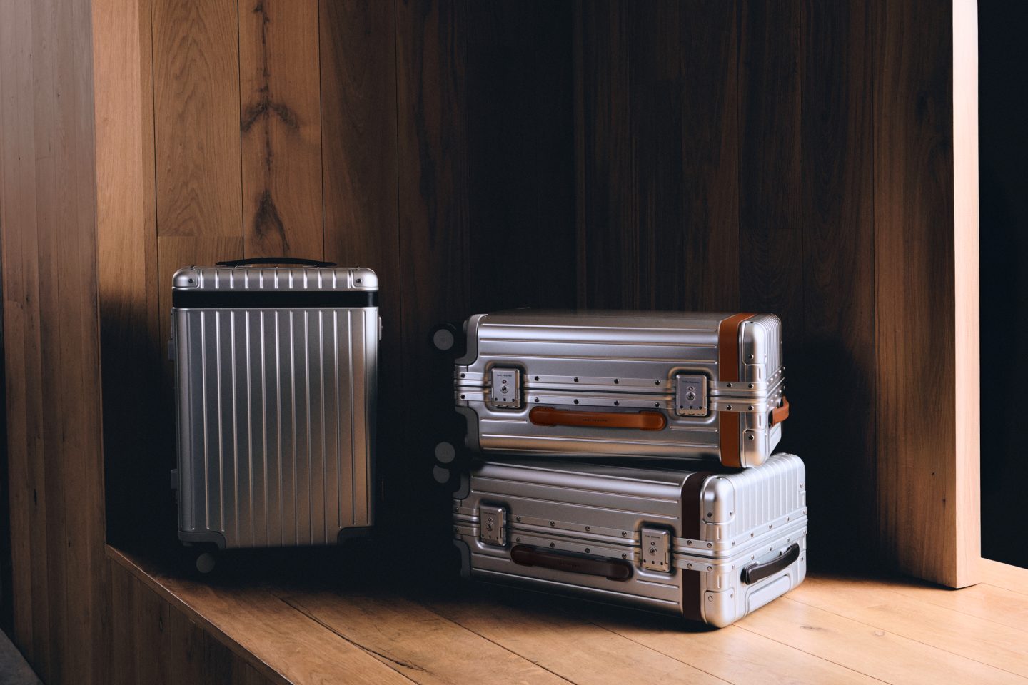 Maketh_the_man-Anton_Welcome-Carl_friedrik_aluminium-main